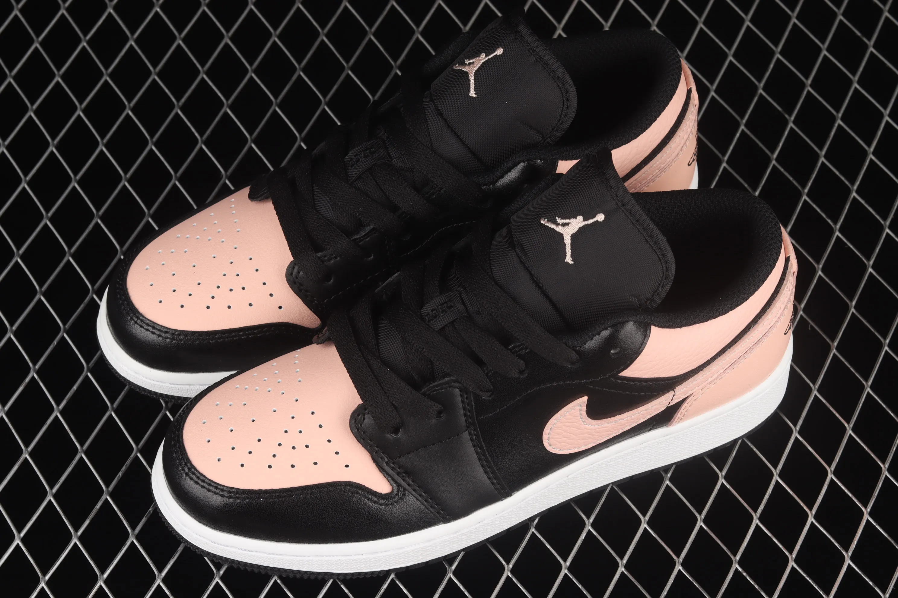 All categories Air Jordan Jordan series basketball shoes Air Jordan 1 Low G version pure original Air Jordan 1 Low AJ1 Joe 1 black powder low-top cultural leisure sports sneakers 553560-034